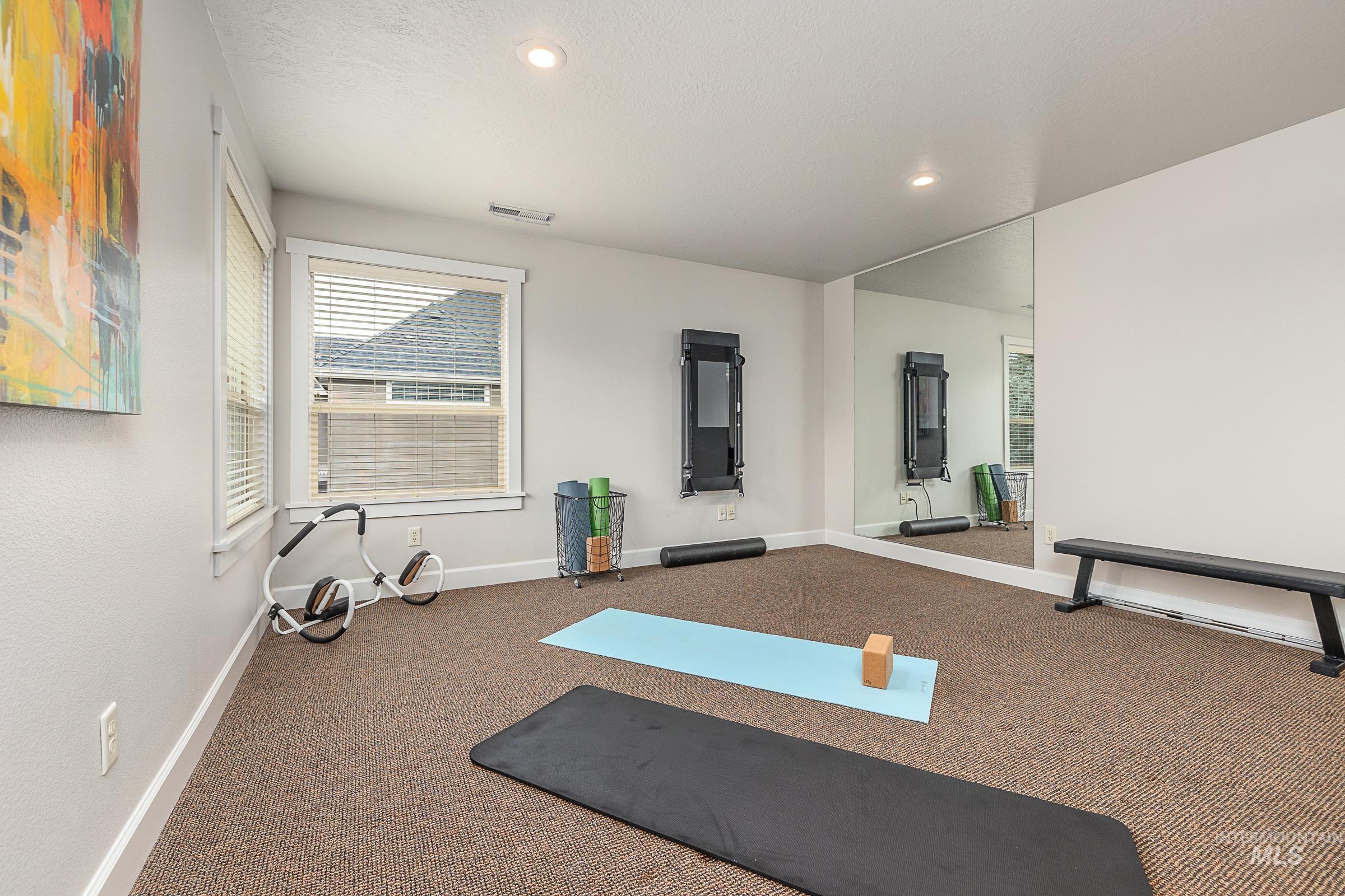 1536 E Daylesford Dr, Eagle, Idaho 83616, 5 Bedrooms, 4 Bathrooms, Residential For Sale, Price $1,100,000,MLS 98974566