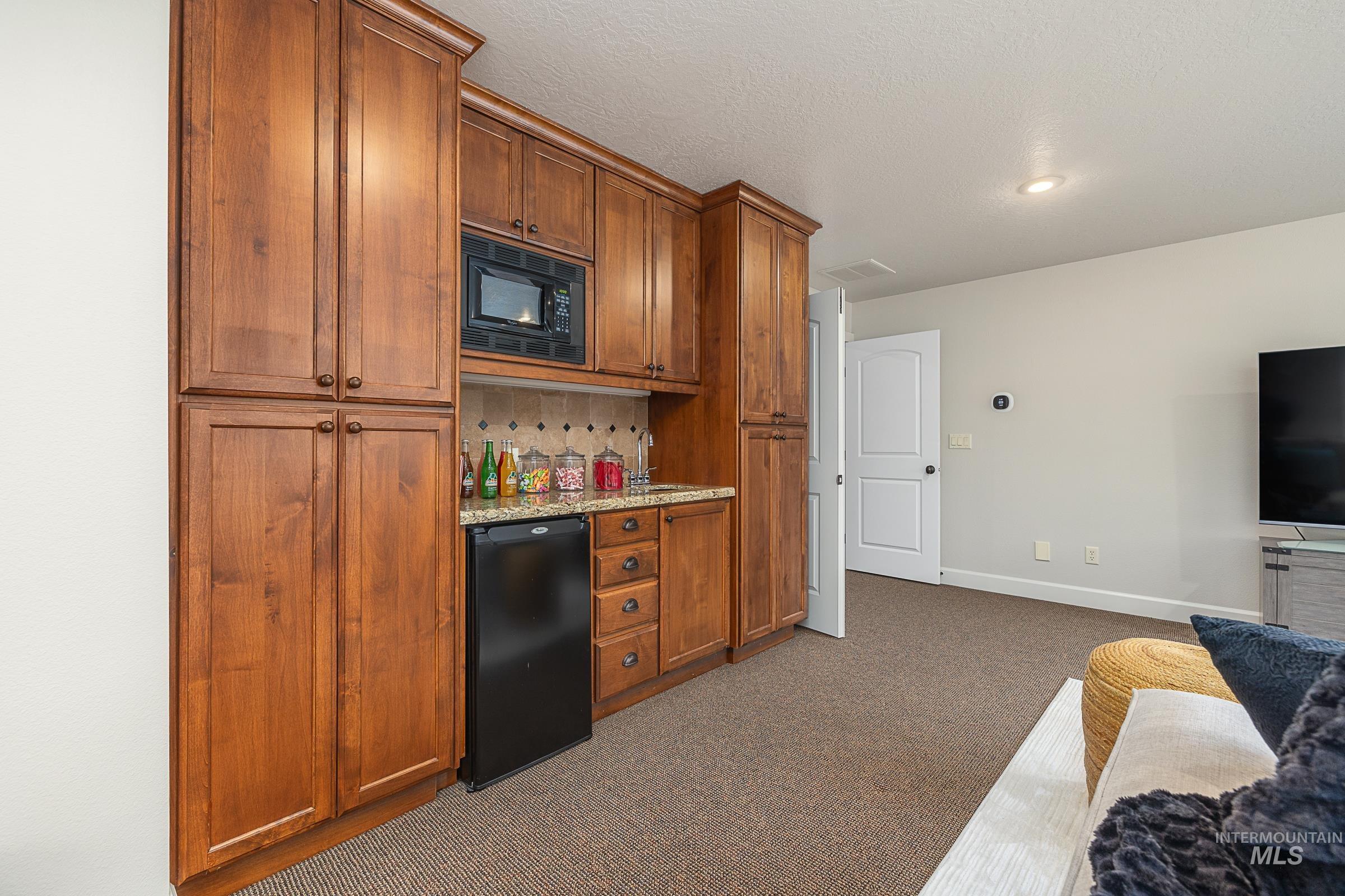 1536 E Daylesford Dr, Eagle, Idaho 83616, 5 Bedrooms, 4 Bathrooms, Residential For Sale, Price $1,100,000,MLS 98974566