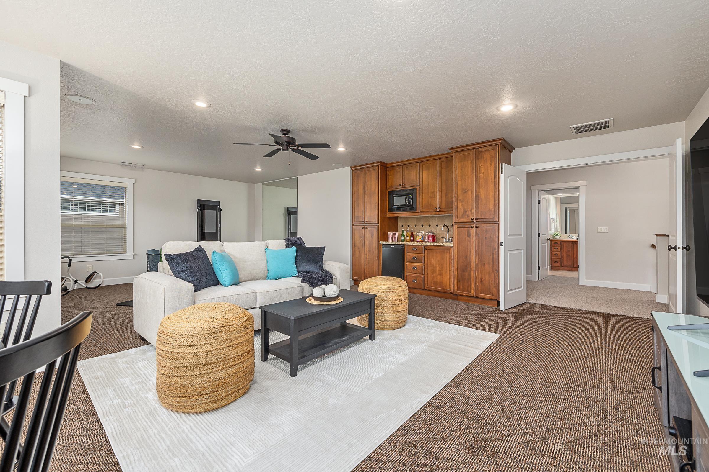 1536 E Daylesford Dr, Eagle, Idaho 83616, 5 Bedrooms, 4 Bathrooms, Residential For Sale, Price $1,100,000,MLS 98974566