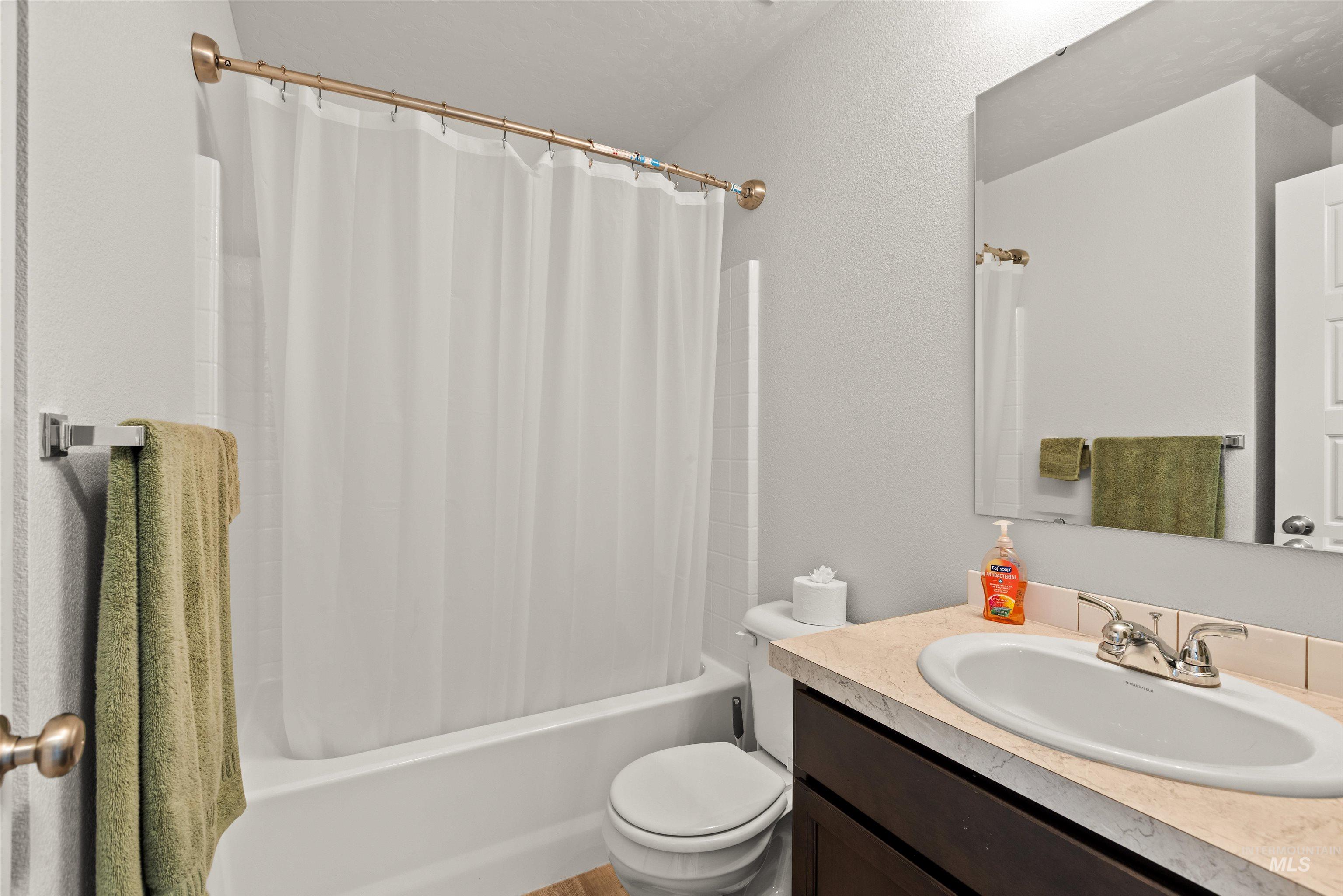 11917 W Teratai, Star, Idaho 83669, 4 Bedrooms, 2 Bathrooms, Residential For Sale, Price $440,000, 98974567