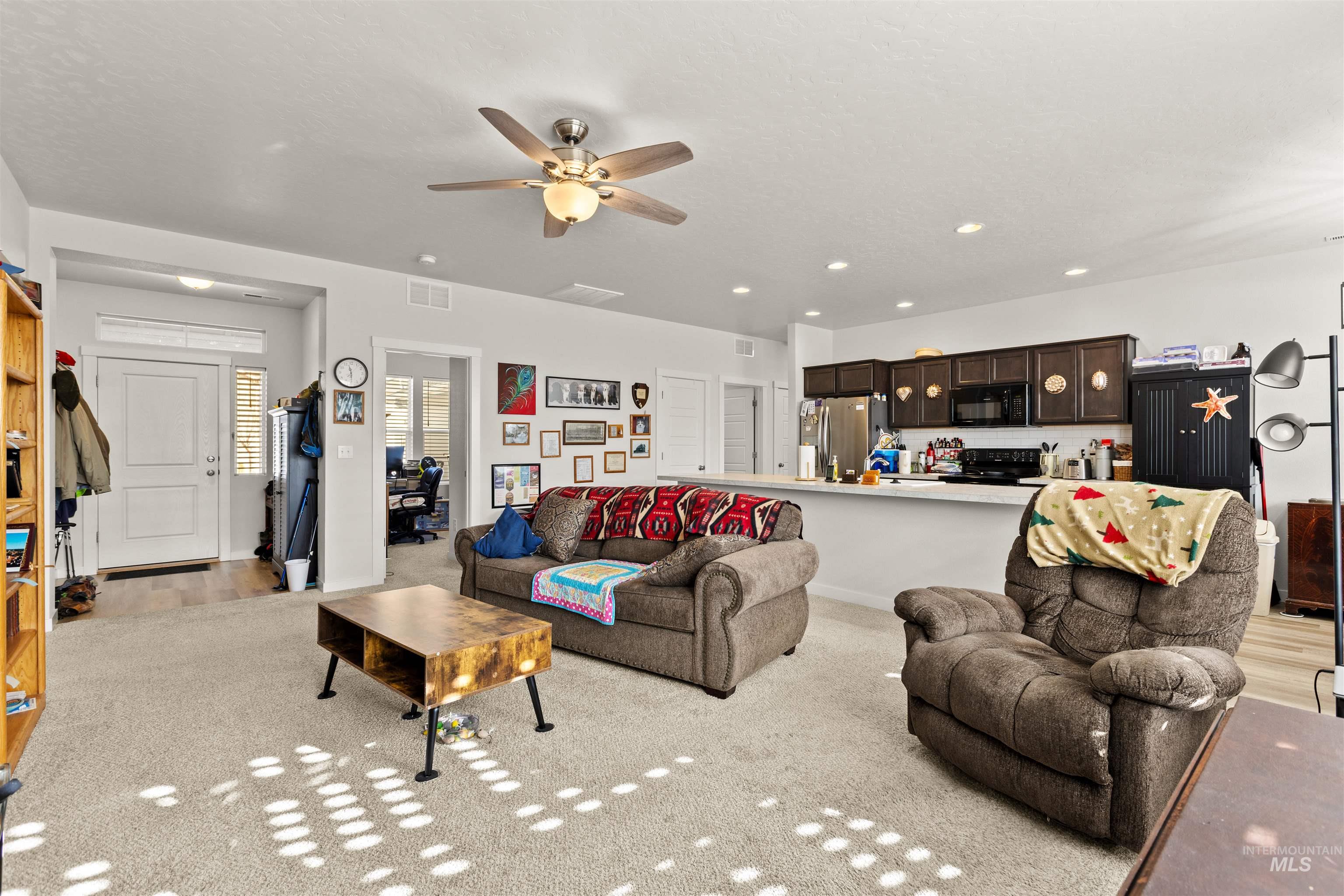 11917 W Teratai, Star, Idaho 83669, 4 Bedrooms, 2 Bathrooms, Residential For Sale, Price $440,000, 98974567