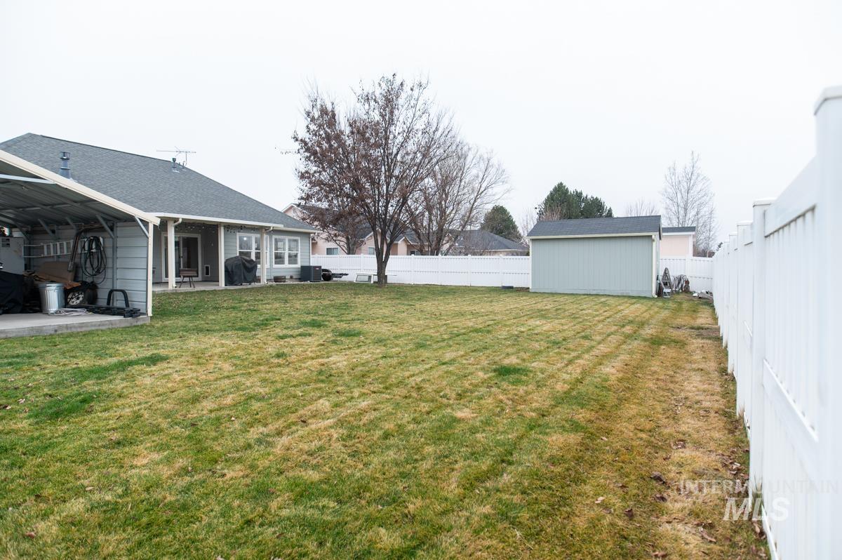 2061 Uehlin Dr, Payette, Idaho 83661, 3 Bedrooms, 2.5 Bathrooms, Residential For Sale, Price $425,000, 98974569