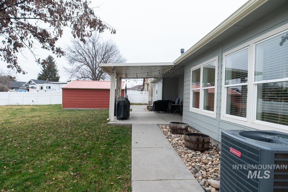 2061 Uehlin Dr, Payette, Idaho 83661, 3 Bedrooms, 2.5 Bathrooms, Residential For Sale, Price $425,000, 98974569