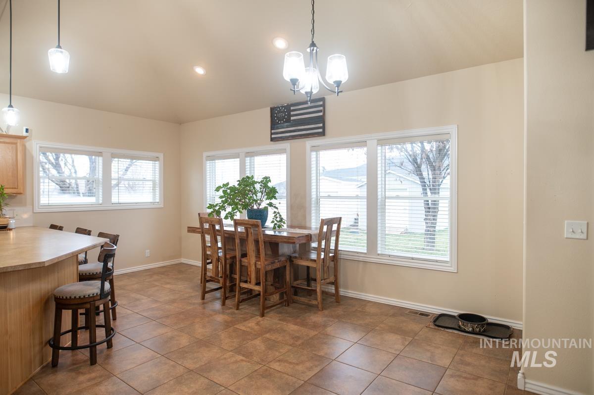 2061 Uehlin Dr, Payette, Idaho 83661, 3 Bedrooms, 2.5 Bathrooms, Residential For Sale, Price $425,000, 98974569