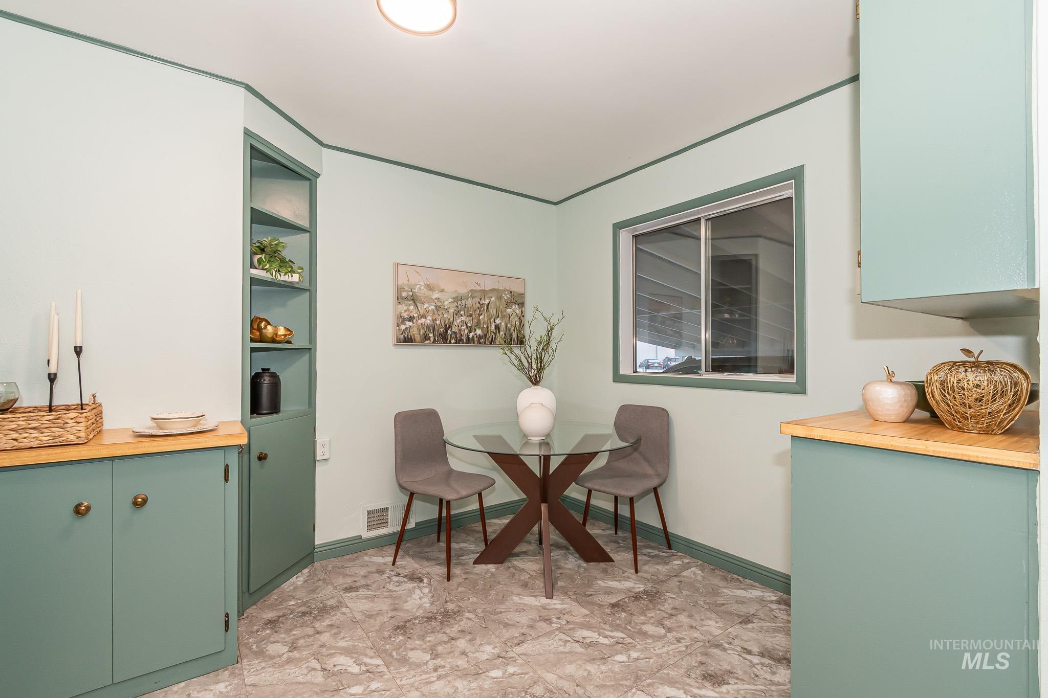 3920 W Dorian, Boise, Idaho 83705-2944, 3 Bedrooms, 2 Bathrooms, Residential For Sale, Price $448,000, 98974570