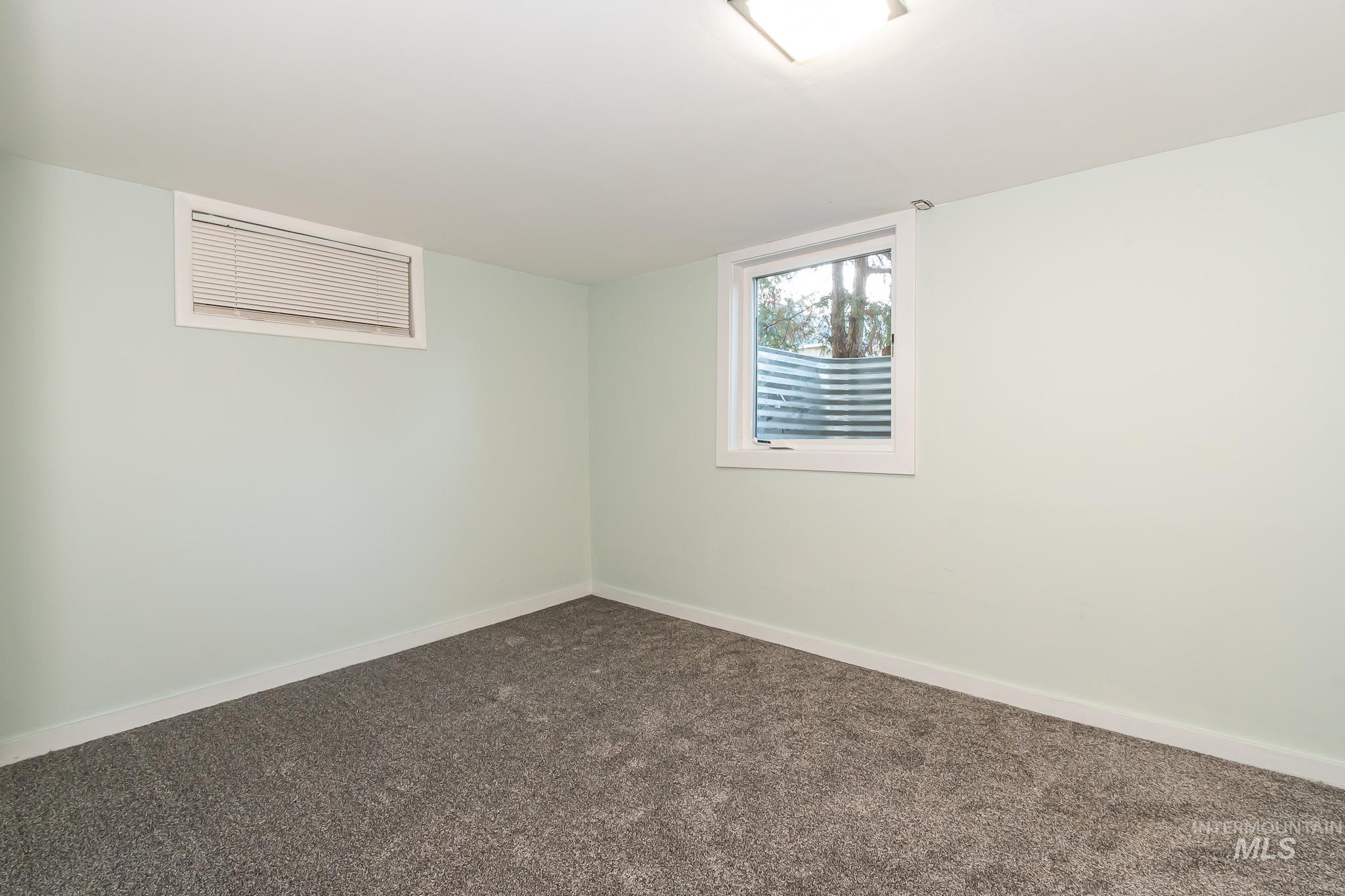 3920 W Dorian, Boise, Idaho 83705-2944, 3 Bedrooms, 2 Bathrooms, Residential For Sale, Price $448,000, 98974570