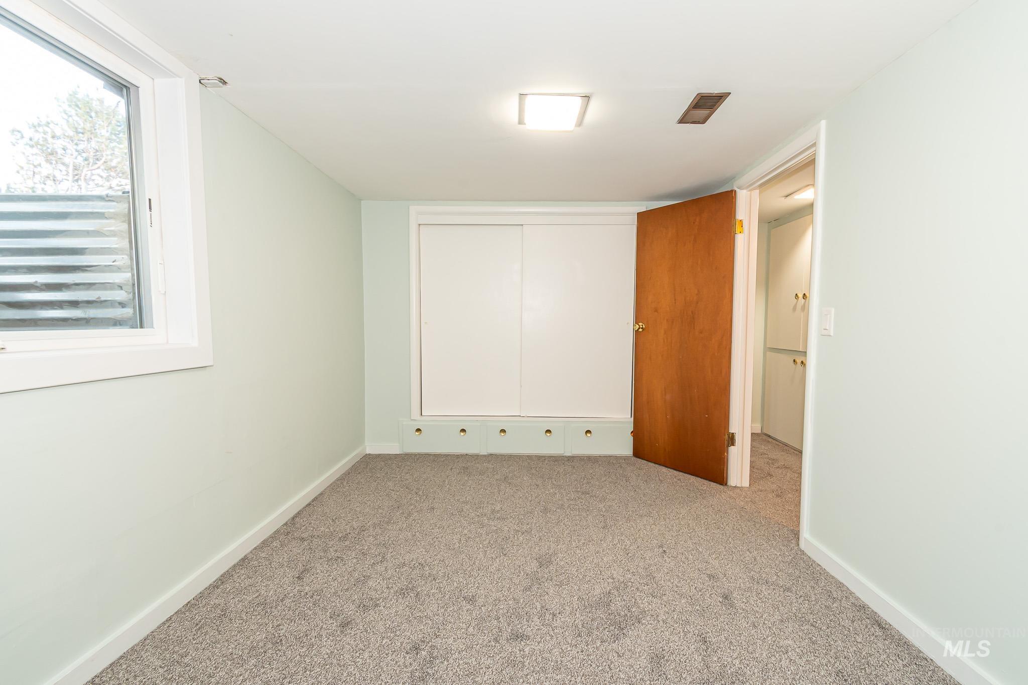 3920 W Dorian, Boise, Idaho 83705-2944, 3 Bedrooms, 2 Bathrooms, Residential For Sale, Price $448,000, 98974570