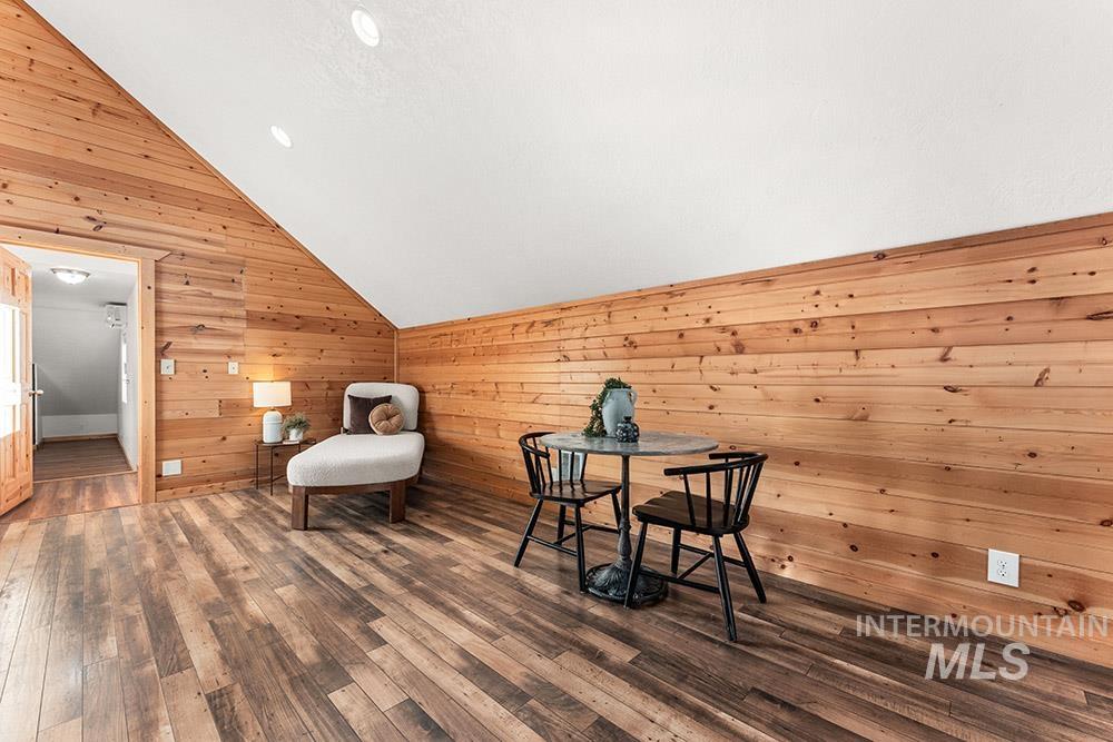 3 Boone Rd, Garden Valley, Idaho 83622, 3 Bedrooms, 2 Bathrooms, Residential For Sale, Price $689,900, 98974574