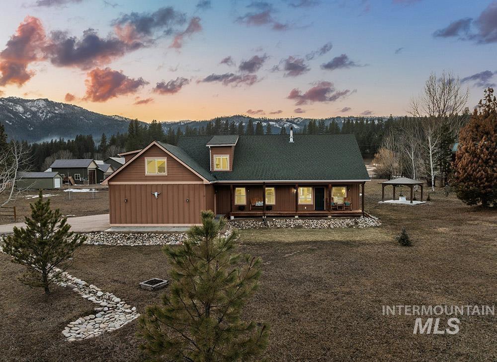 3 Boone Rd, Garden Valley, Idaho 83622, 3 Bedrooms, 2 Bathrooms, Residential For Sale, Price $689,900, 98974574