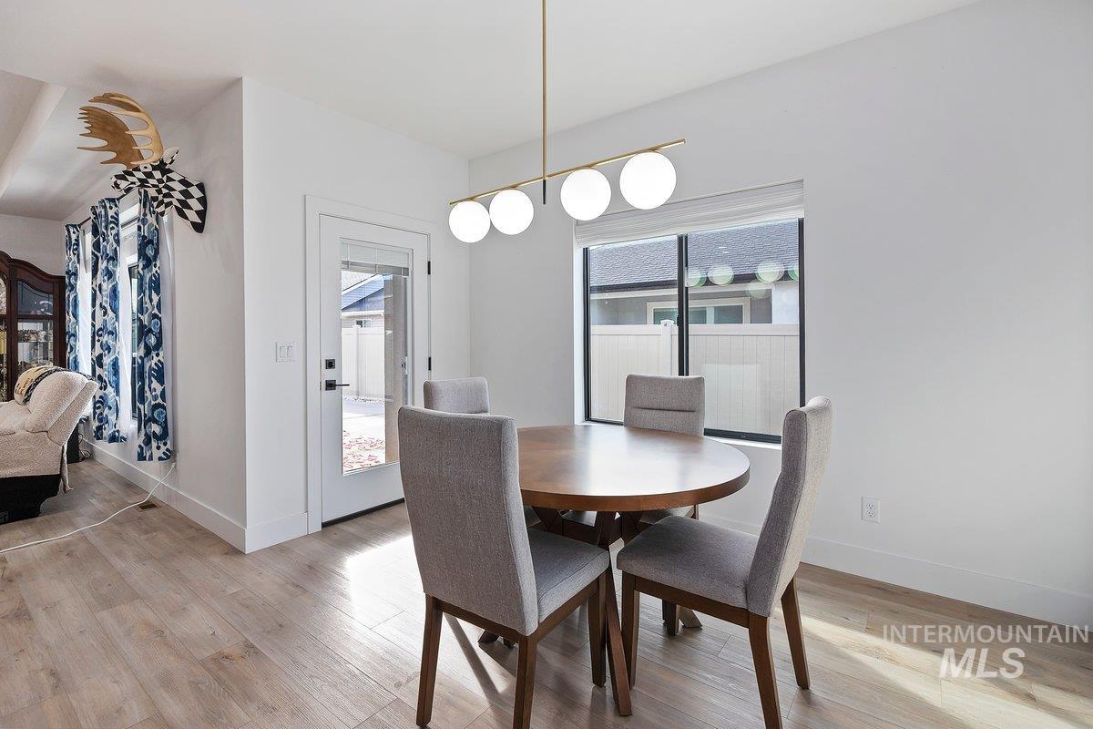 1011 Gem Avenue, Kimberly, Idaho 83341, 3 Bedrooms, 2 Bathrooms, Residential For Sale, Price $474,900,MLS 98974579