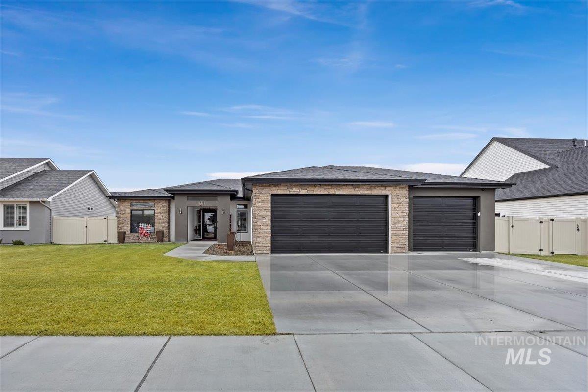 1011 Gem Avenue, Kimberly, Idaho 83341, 3 Bedrooms, 2 Bathrooms, Residential For Sale, Price $469,900, 98974579