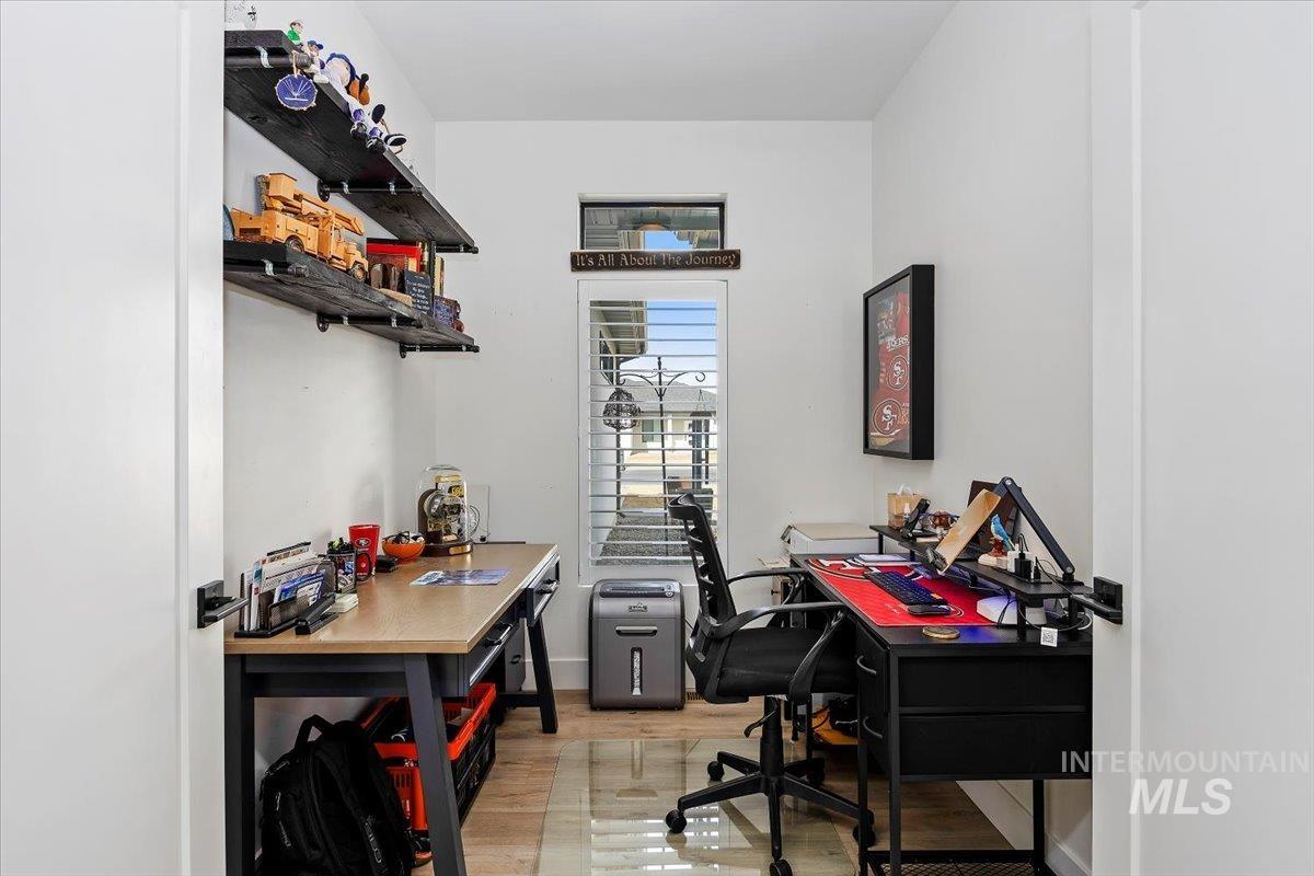 1011 Gem Avenue, Kimberly, Idaho 83341, 3 Bedrooms, 2 Bathrooms, Residential For Sale, Price $495,000, 98974579