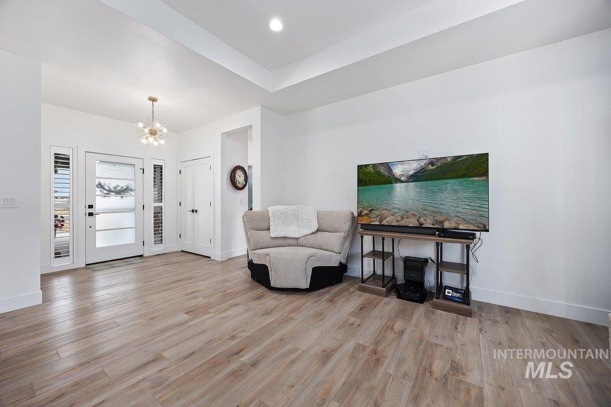 1011 Gem Avenue, Kimberly, Idaho 83341, 3 Bedrooms, 2 Bathrooms, Residential For Sale, Price $474,900,MLS 98974579