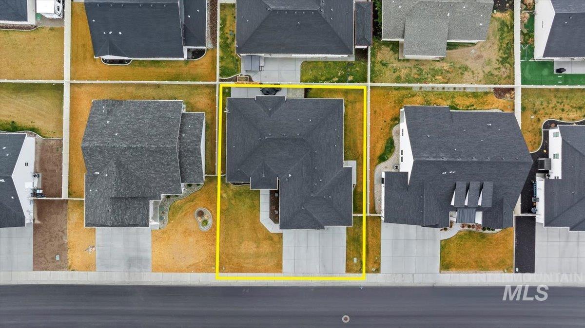 1011 Gem Avenue, Kimberly, Idaho 83341, 3 Bedrooms, 2 Bathrooms, Residential For Sale, Price $474,900,MLS 98974579