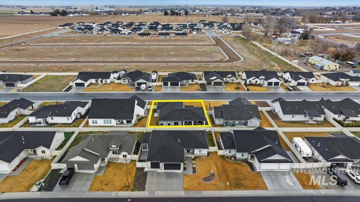 1011 Gem Avenue, Kimberly, Idaho 83341, 3 Bedrooms, 2 Bathrooms, Residential For Sale, Price $495,000, 98974579