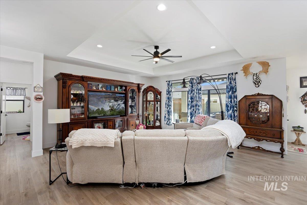 1011 Gem Avenue, Kimberly, Idaho 83341, 3 Bedrooms, 2 Bathrooms, Residential For Sale, Price $495,000, 98974579