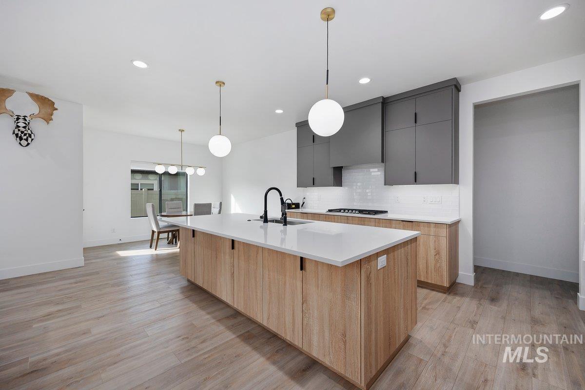 1011 Gem Avenue, Kimberly, Idaho 83341, 3 Bedrooms, 2 Bathrooms, Residential For Sale, Price $474,900,MLS 98974579