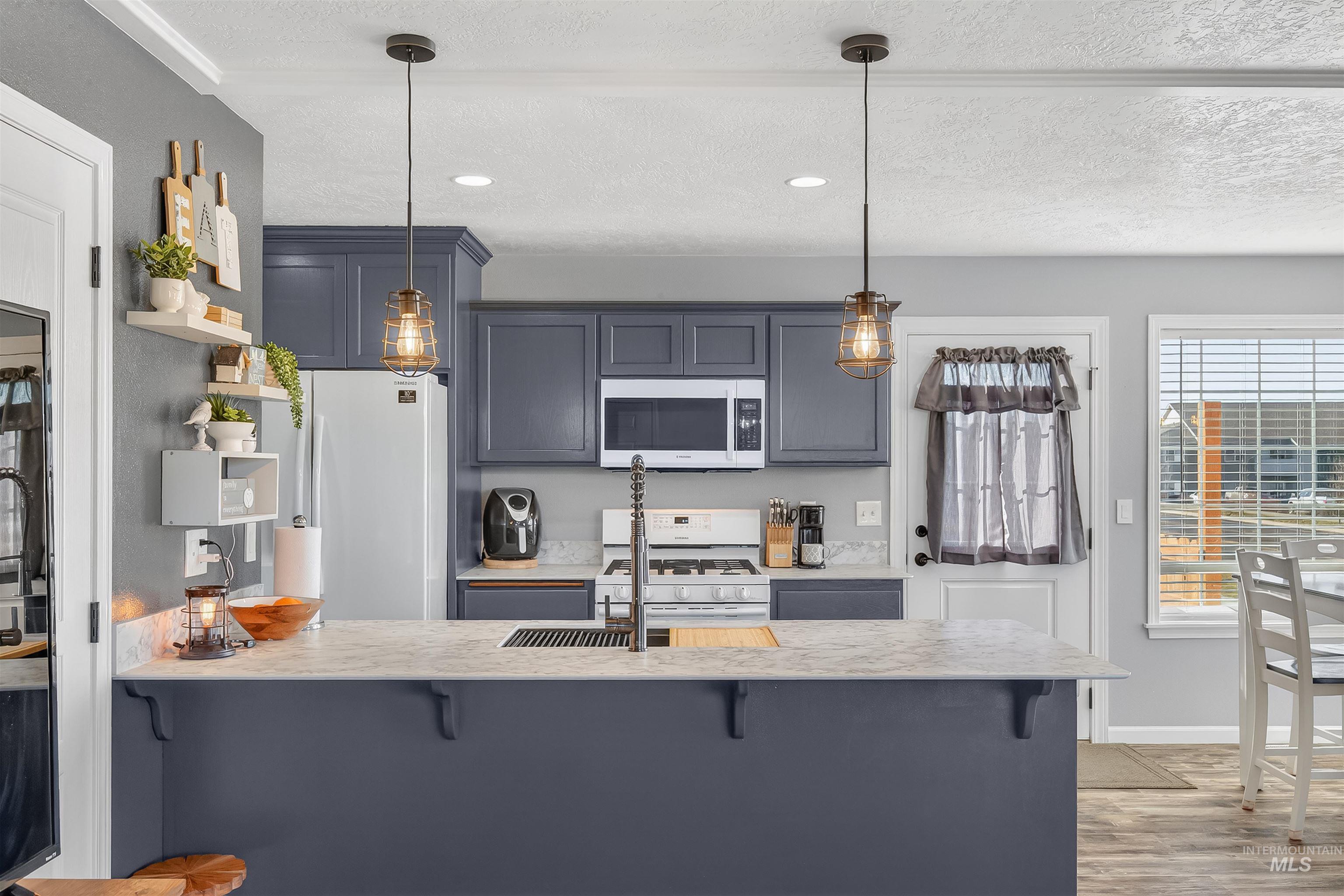 2409 White Ave, Moscow, Idaho 83843, 3 Bedrooms, 2.5 Bathrooms, Residential For Sale, Price $510,000, 98974580