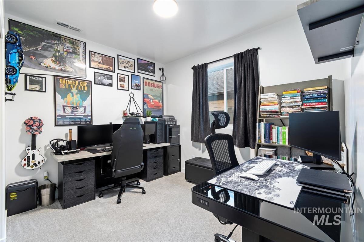 3325 NW 13th Ave, Meridian, Idaho 83646, 3 Bedrooms, 2 Bathrooms, Residential For Sale, Price $430,000, 98974581