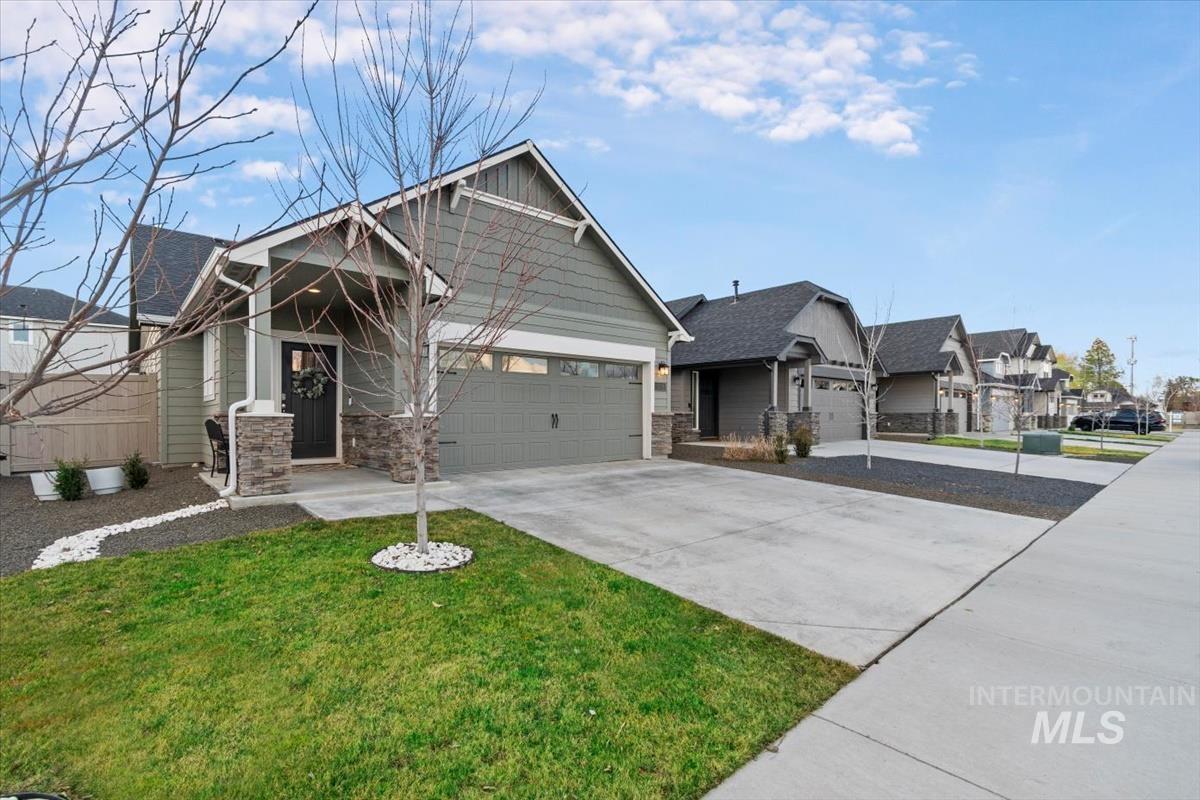 3325 NW 13th Ave, Meridian, Idaho 83646, 3 Bedrooms, 2 Bathrooms, Residential For Sale, Price $430,000, 98974581
