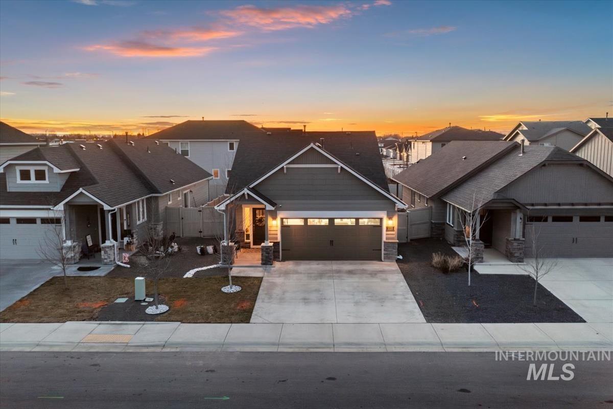 3325 NW 13th Ave, Meridian, Idaho 83646, 3 Bedrooms, 2 Bathrooms, Residential For Sale, Price $430,000, 98974581