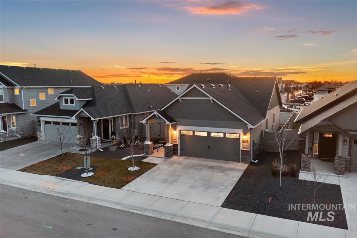 3325 NW 13th Ave, Meridian, Idaho 83646, 3 Bedrooms, 2 Bathrooms, Residential For Sale, Price $430,000, 98974581