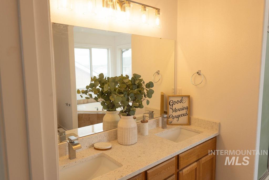 4328 E Vineyard, Nampa, Idaho 83686, 4 Bedrooms, 2.5 Bathrooms, Residential For Sale, Price $425,000, 98974582