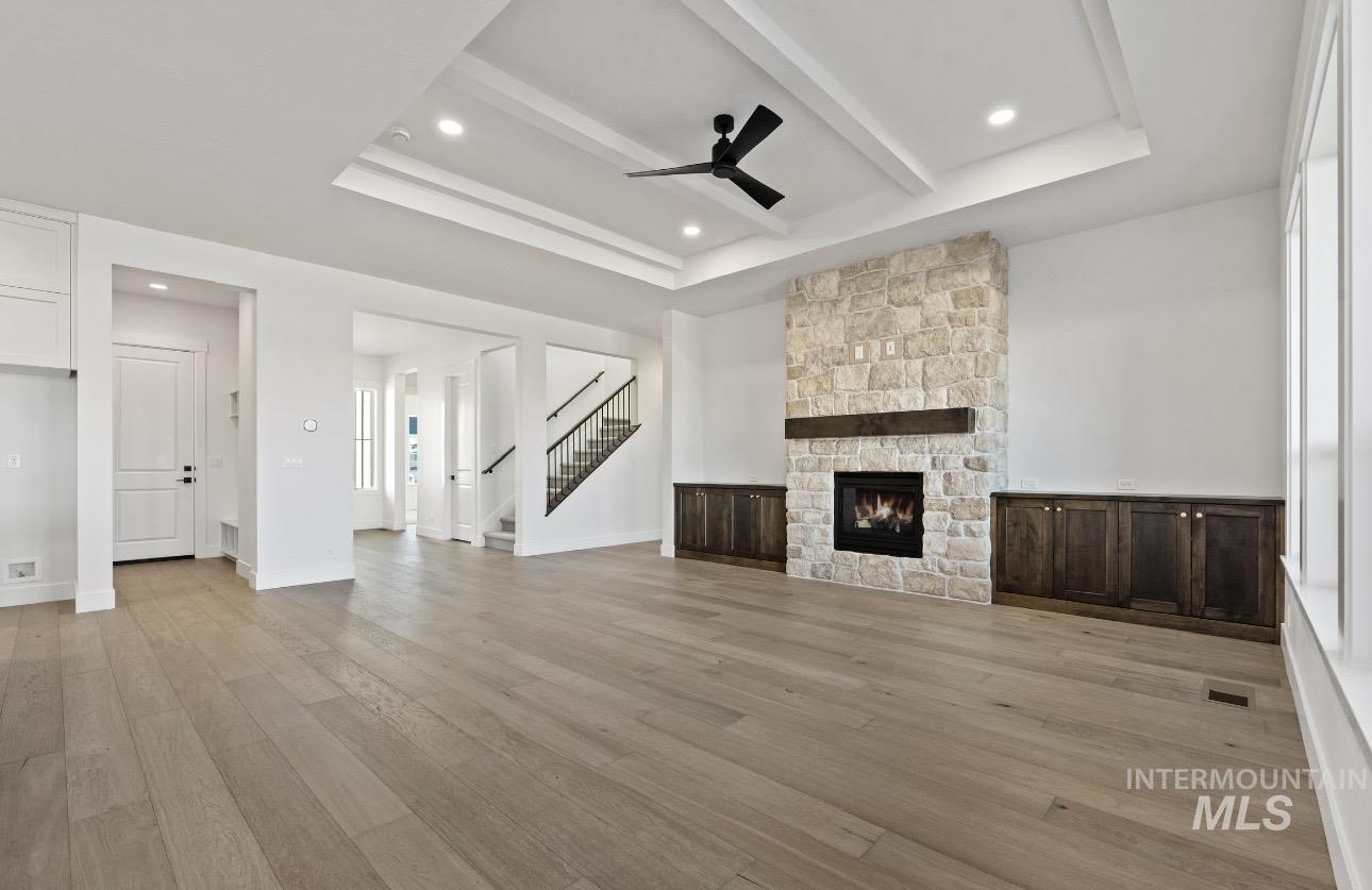 2083 N Rockdale Ave, Kuna, Idaho 83634, 5 Bedrooms, 3.5 Bathrooms, Residential For Sale, Price $949,880,MLS 98974585