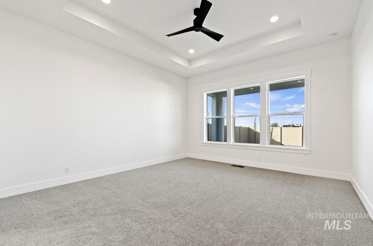 2083 N Rockdale Ave, Kuna, Idaho 83634, 5 Bedrooms, 3.5 Bathrooms, Residential For Sale, Price $949,880,MLS 98974585