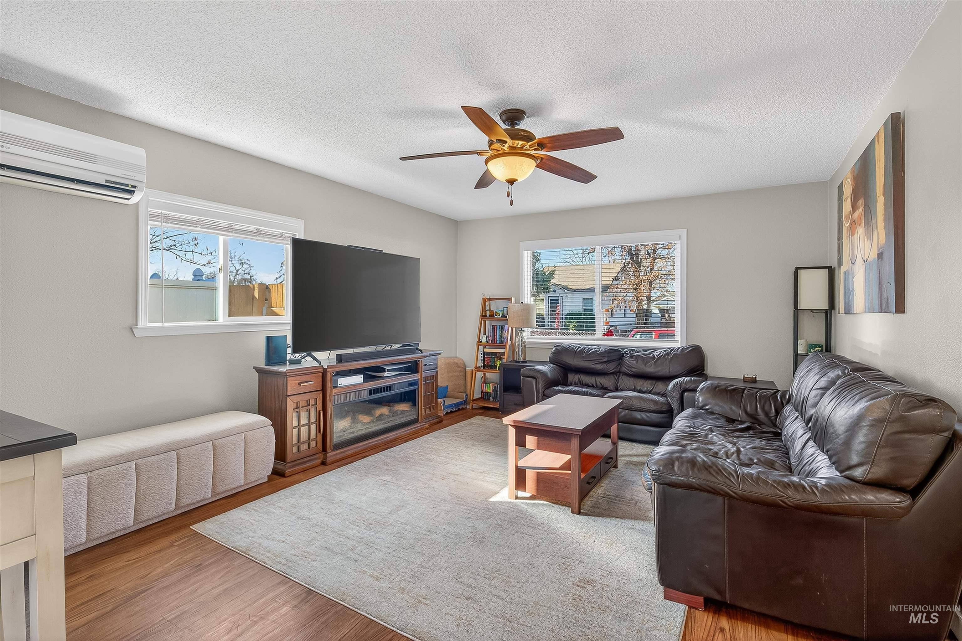 807 3rd Street, Clarkston, Washington 99403, 2 Bedrooms, 1 Bathroom, Residential For Sale, Price $295,000,MLS 98974587