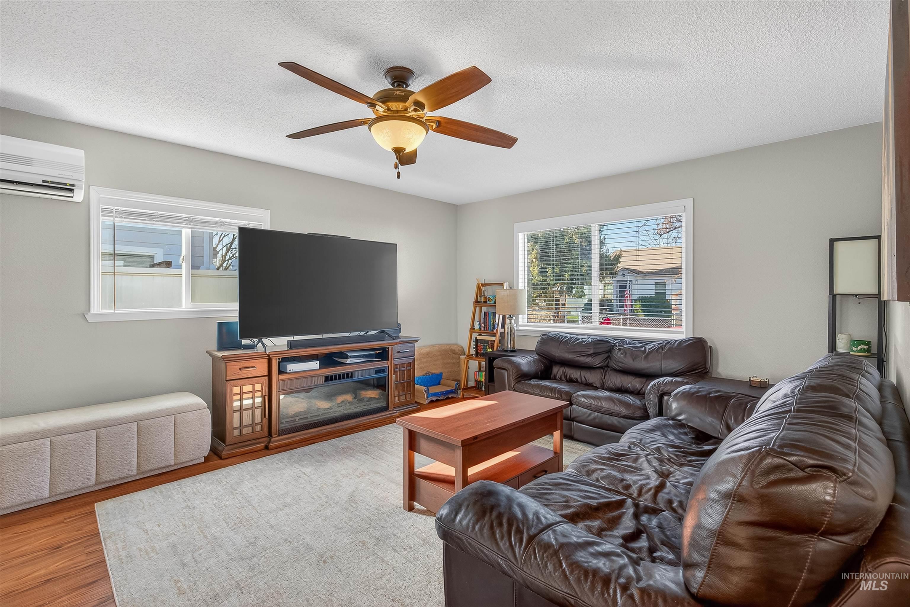 807 3rd Street, Clarkston, Washington 99403, 2 Bedrooms, 1 Bathroom, Residential For Sale, Price $295,000,MLS 98974587