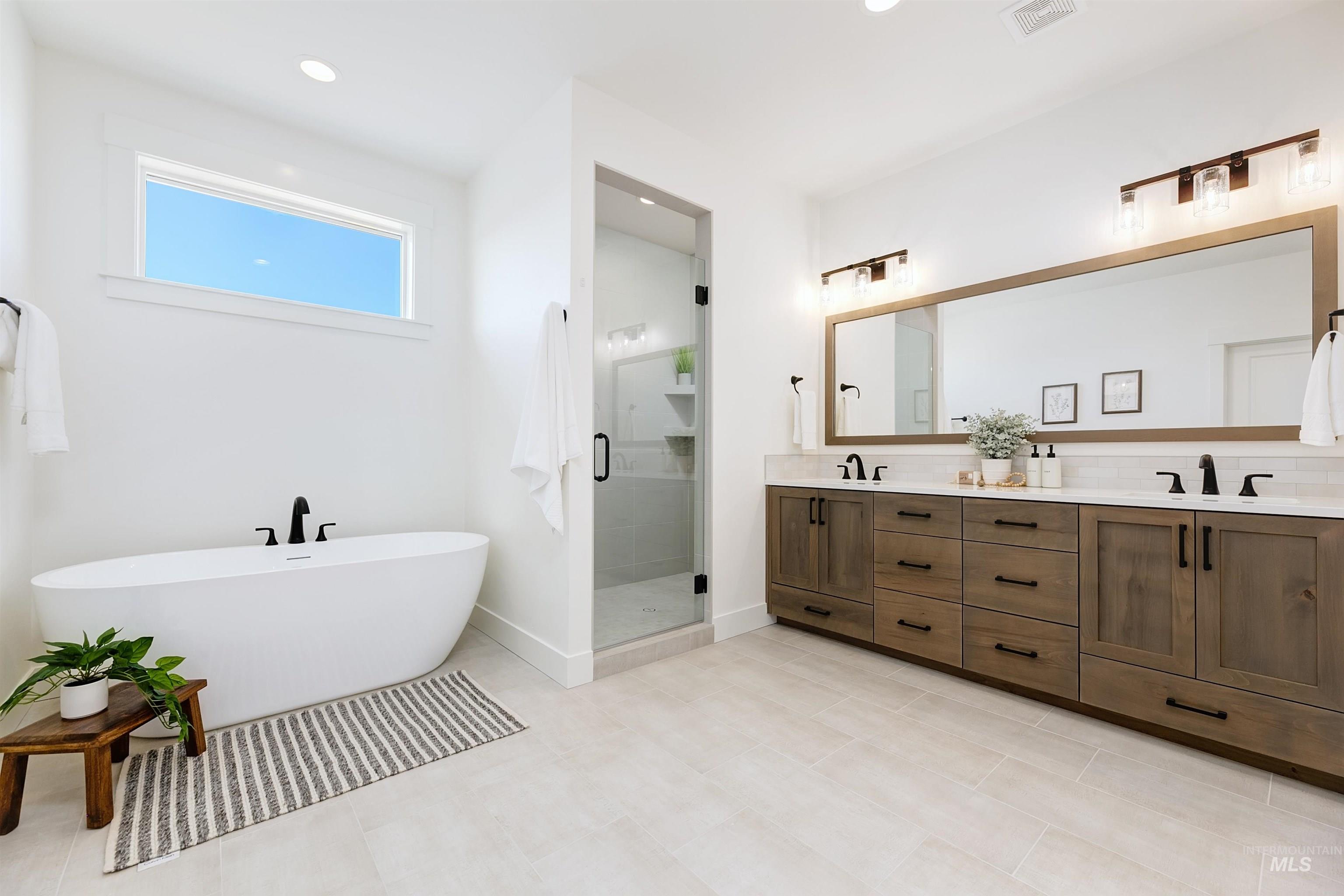 12617 S Lenora Pl., Nampa, Idaho 83686, 4 Bedrooms, 3.5 Bathrooms, Residential For Sale, Price $742,684,MLS 98974592