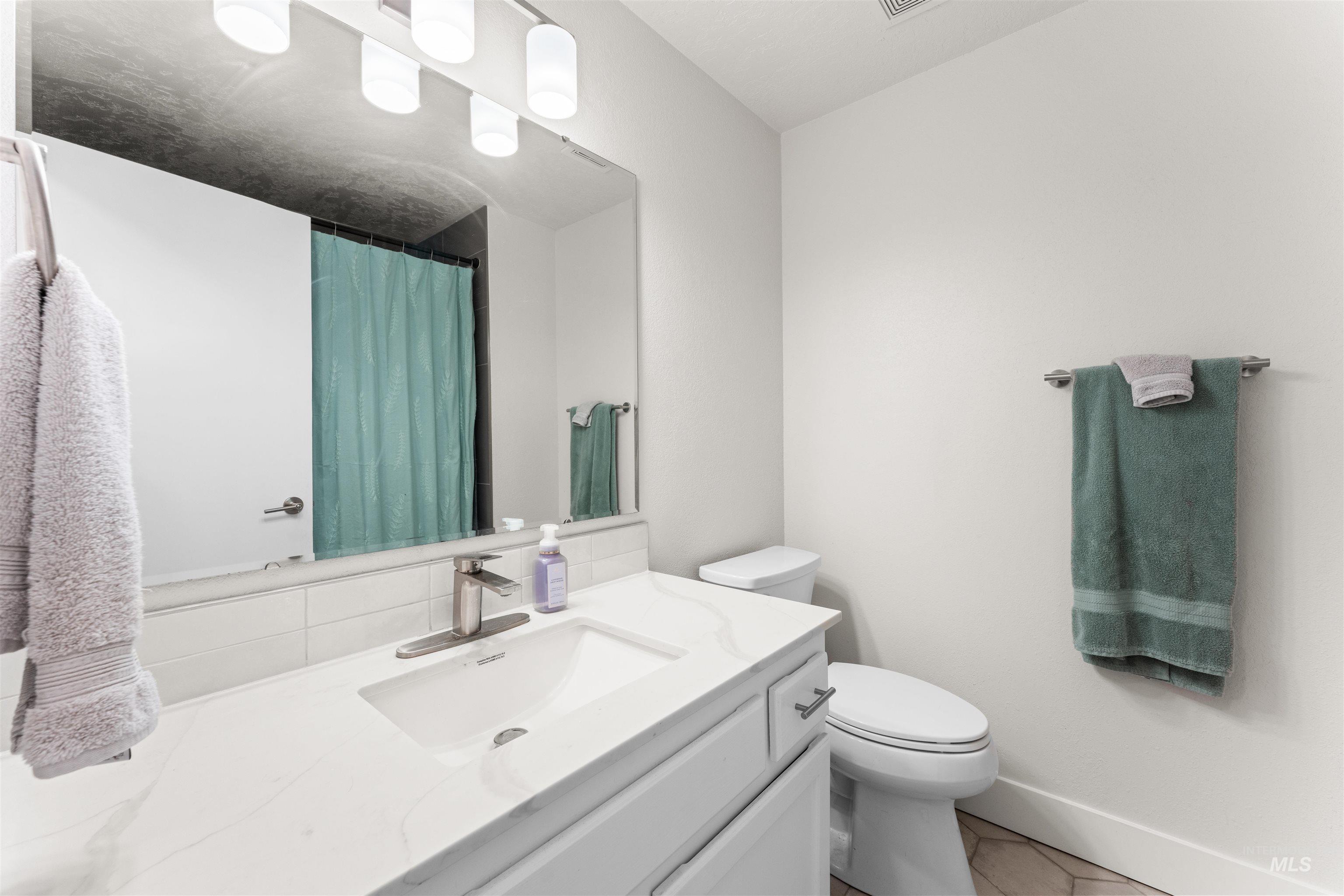 2721 N Christine St, Boise, Idaho 83704, 3 Bedrooms, 2 Bathrooms, Residential For Sale, Price $420,000, 98974596