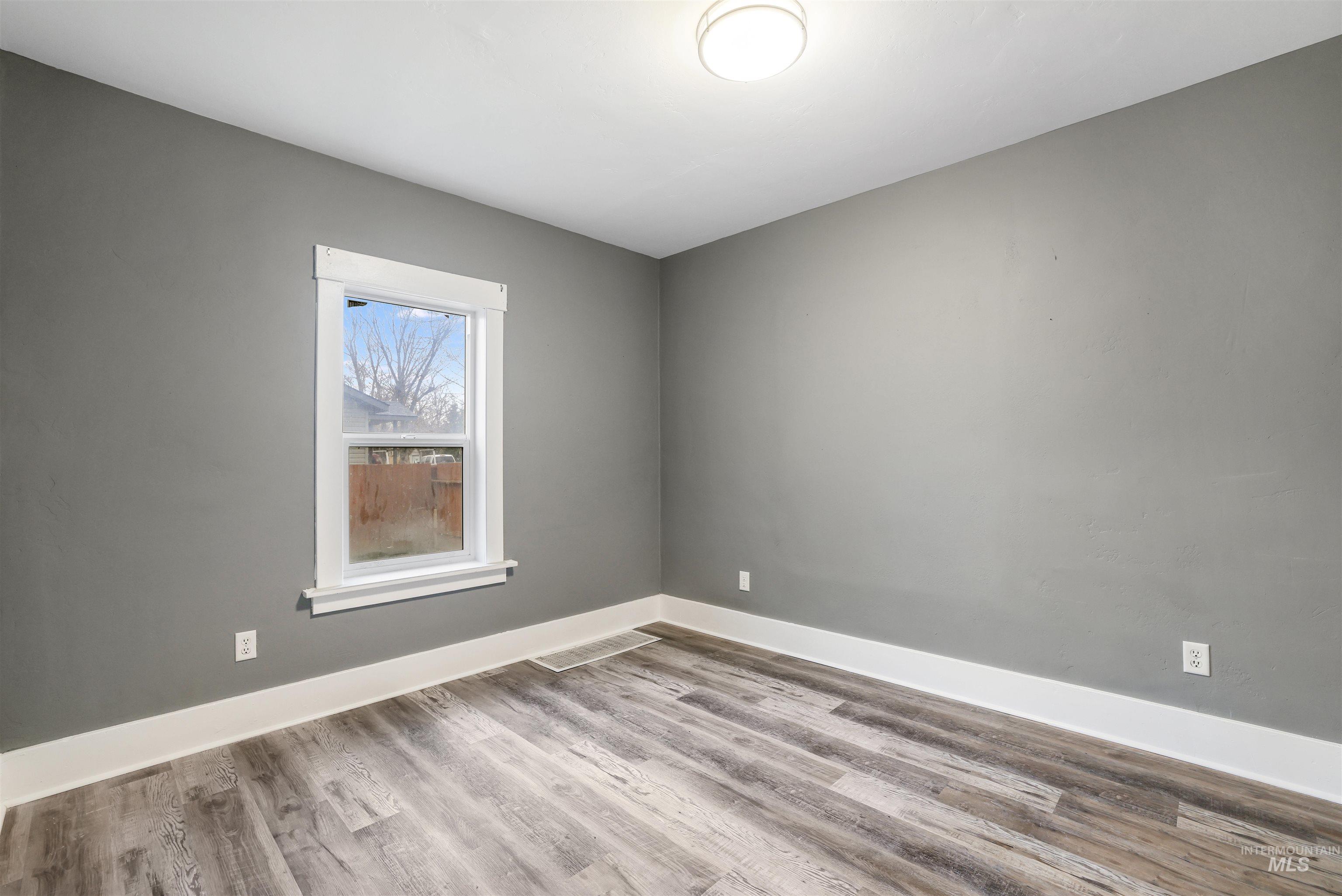 330 Birch Street S, Kimberly, Idaho 83341, 6 Bedrooms, 2 Bathrooms, Residential For Sale, Price $420,000, 98974598