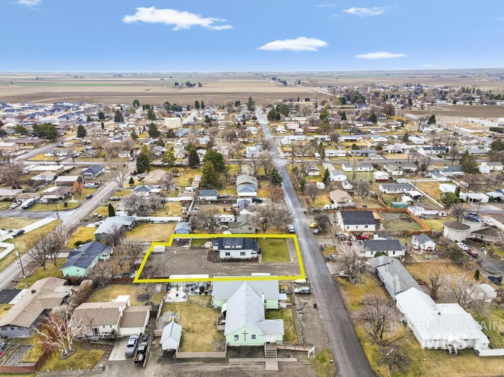 330 Birch Street S, Kimberly, Idaho 83341, 6 Bedrooms, 2 Bathrooms, Residential For Sale, Price $420,000, 98974598