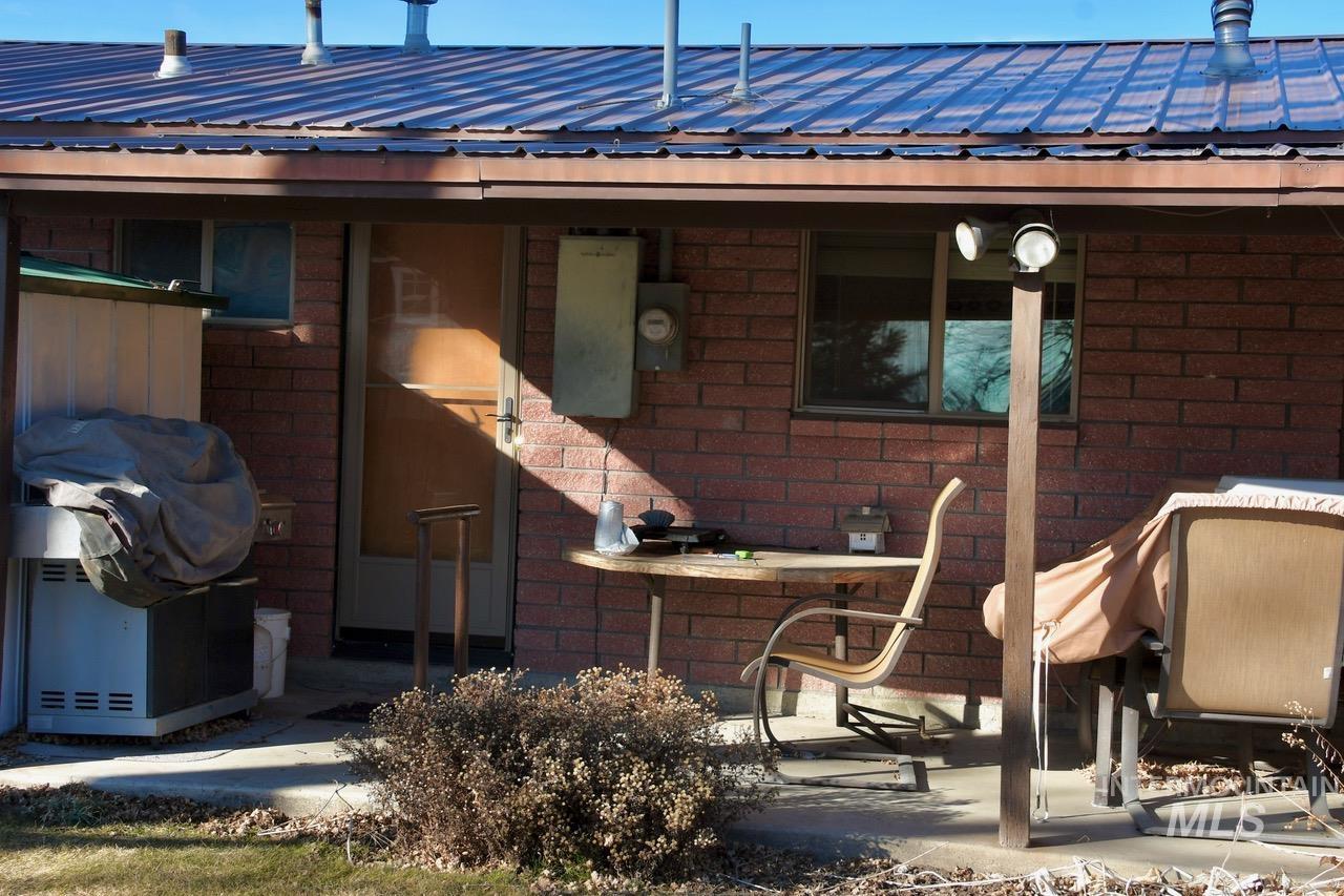 405 14th Street, Rupert, Idaho 83350, 3 Bedrooms, 1.5 Bathrooms, Residential For Sale, Price $297,000, 98974602