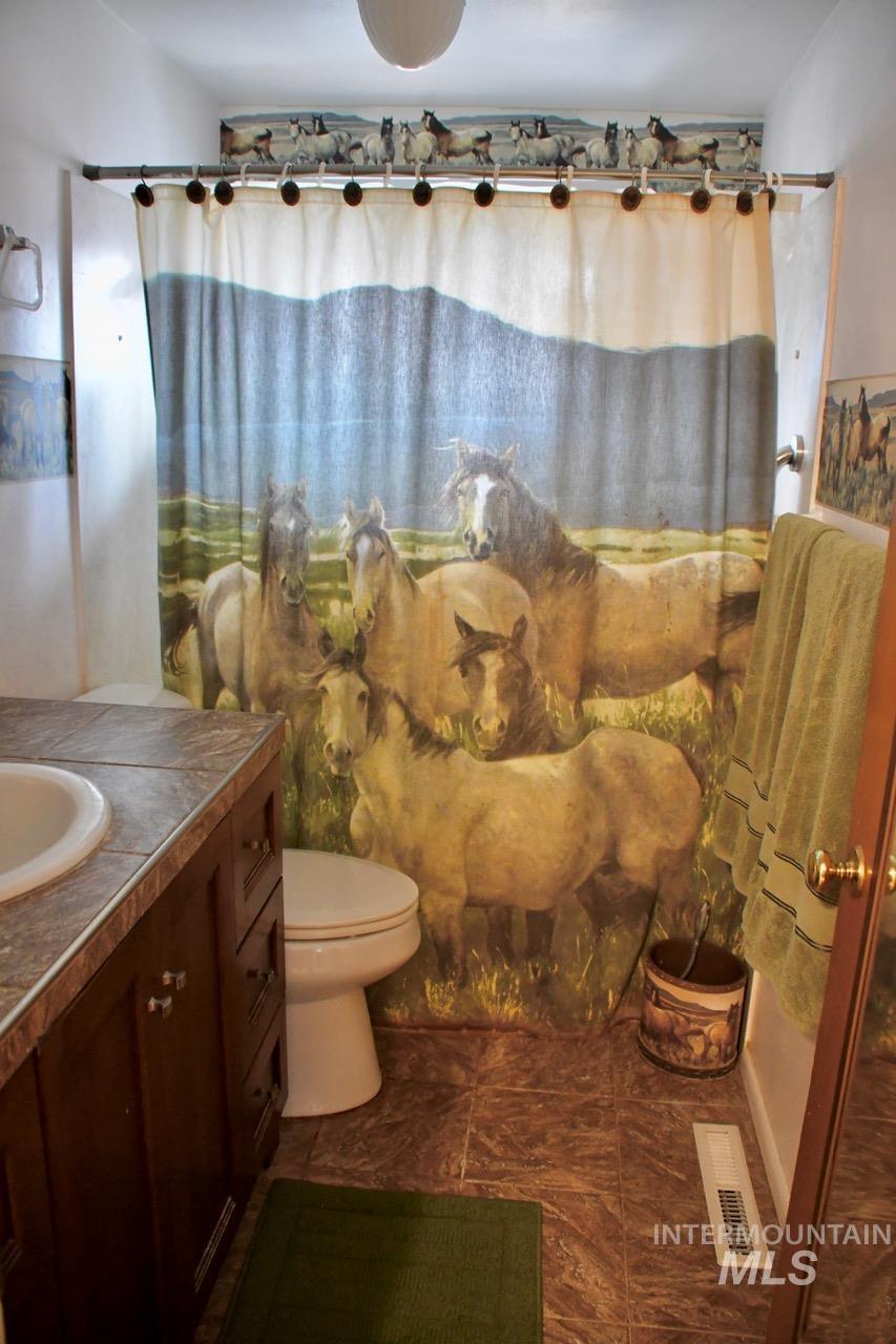 405 14th Street, Rupert, Idaho 83350, 3 Bedrooms, 1.5 Bathrooms, Residential For Sale, Price $297,000, 98974602