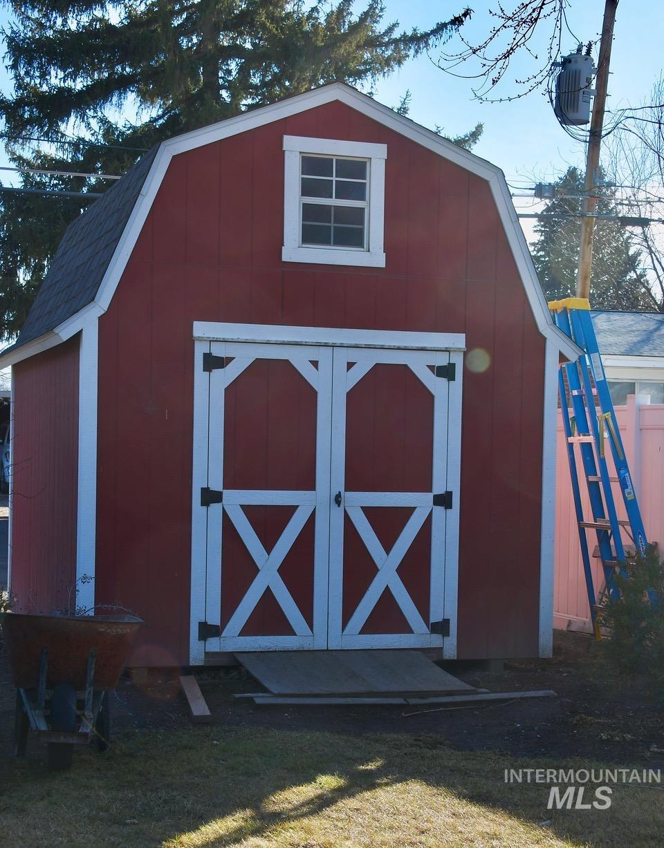 405 14th Street, Rupert, Idaho 83350, 3 Bedrooms, 1.5 Bathrooms, Residential For Sale, Price $297,000, 98974602