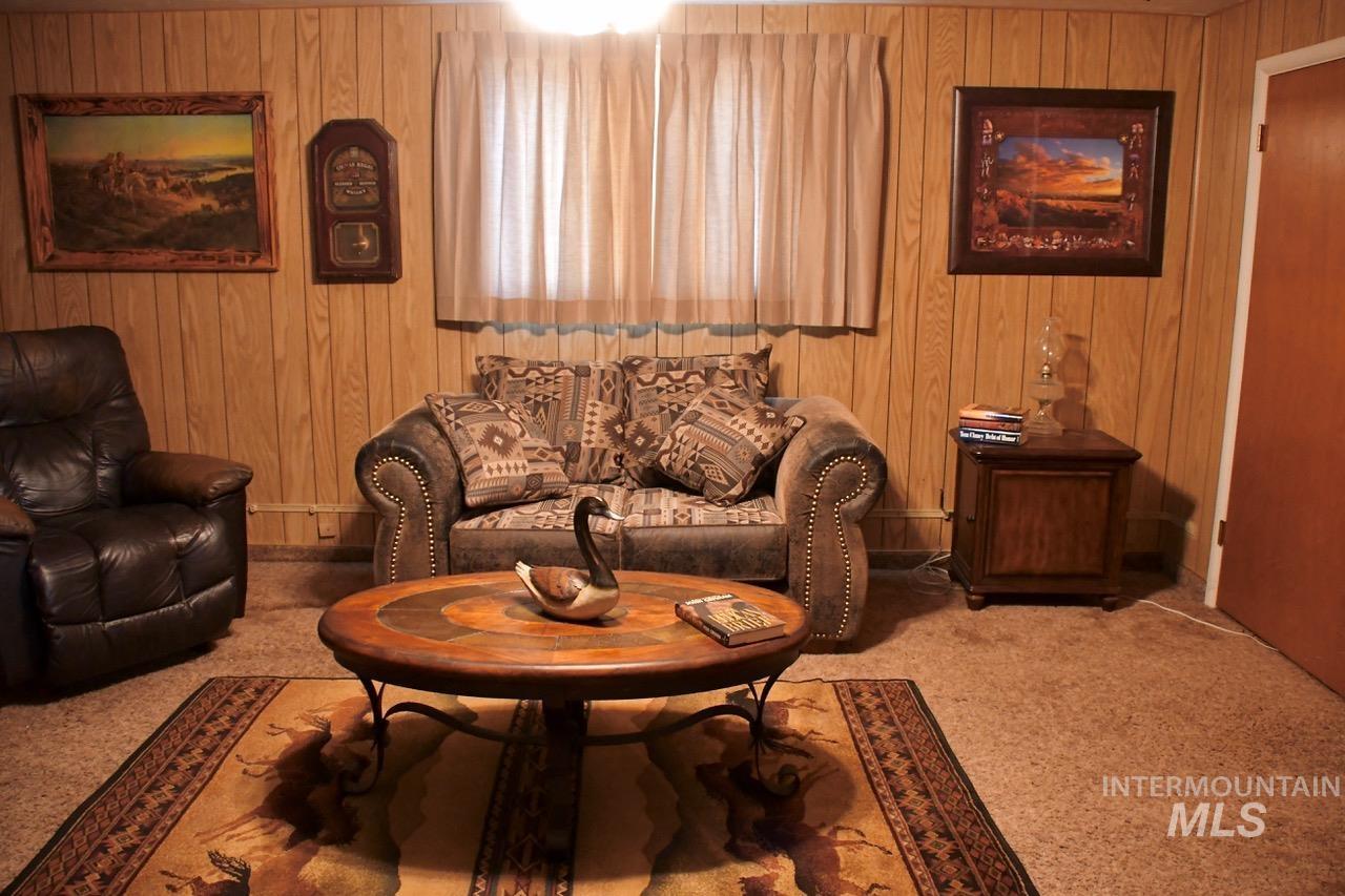 405 14th Street, Rupert, Idaho 83350, 3 Bedrooms, 1.5 Bathrooms, Residential For Sale, Price $297,000, 98974602