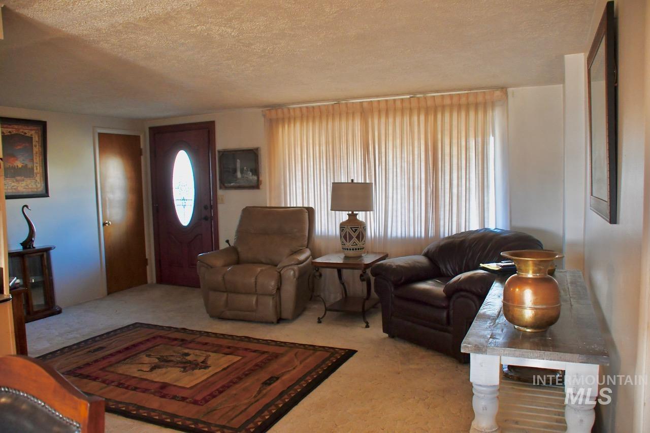 405 14th Street, Rupert, Idaho 83350, 3 Bedrooms, 1.5 Bathrooms, Residential For Sale, Price $297,000, 98974602