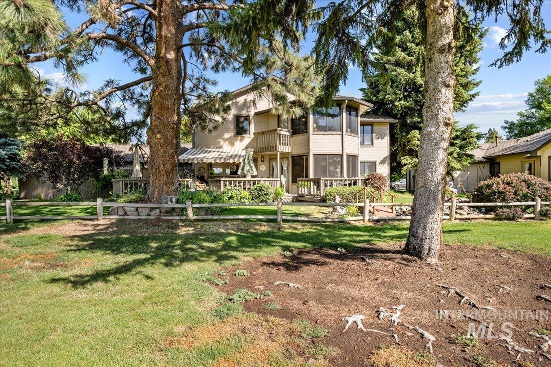 704 N Nicklaus Ln, Eagle, Idaho 83616-5358, 4 Bedrooms, 2.5 Bathrooms, Residential For Sale, Price $725,000,MLS 98974603