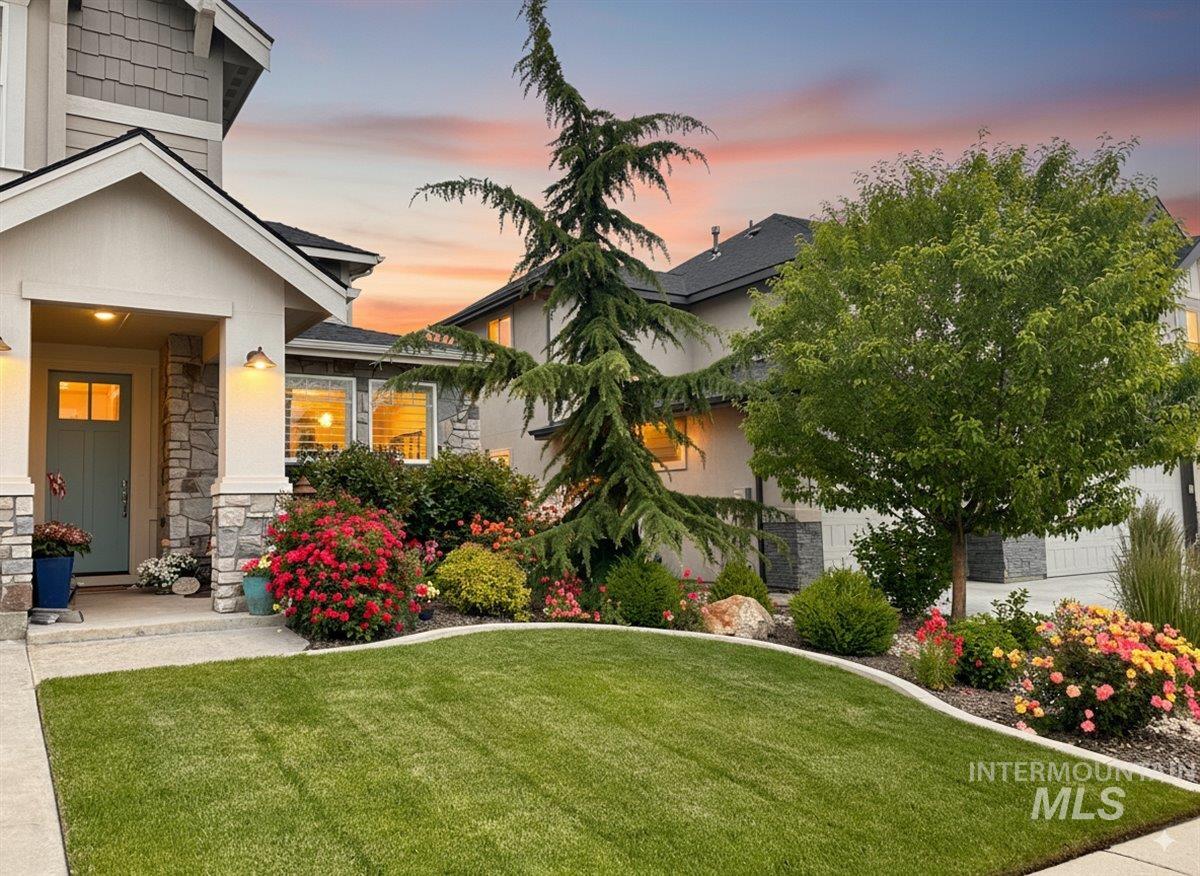 4071 S Twilight Rise Ave, Meridian, Idaho 83642, 5 Bedrooms, 3.5 Bathrooms, Residential For Sale, Price $879,900,MLS 98974606