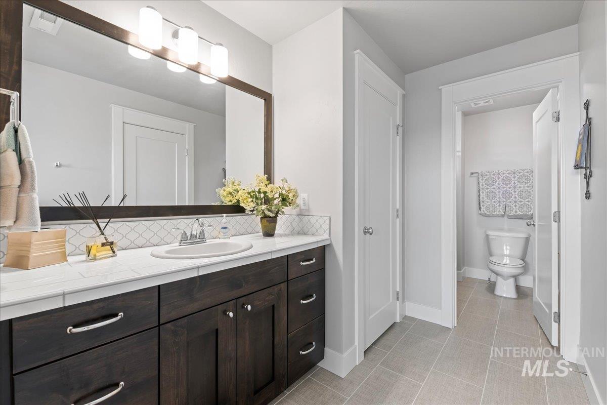 4071 S Twilight Rise Ave, Meridian, Idaho 83642, 5 Bedrooms, 3.5 Bathrooms, Residential For Sale, Price $879,900,MLS 98974606