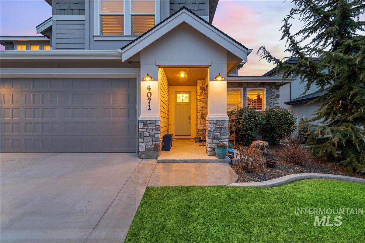 4071 S Twilight Rise Ave, Meridian, Idaho 83642, 5 Bedrooms, 3.5 Bathrooms, Residential For Sale, Price $879,900,MLS 98974606