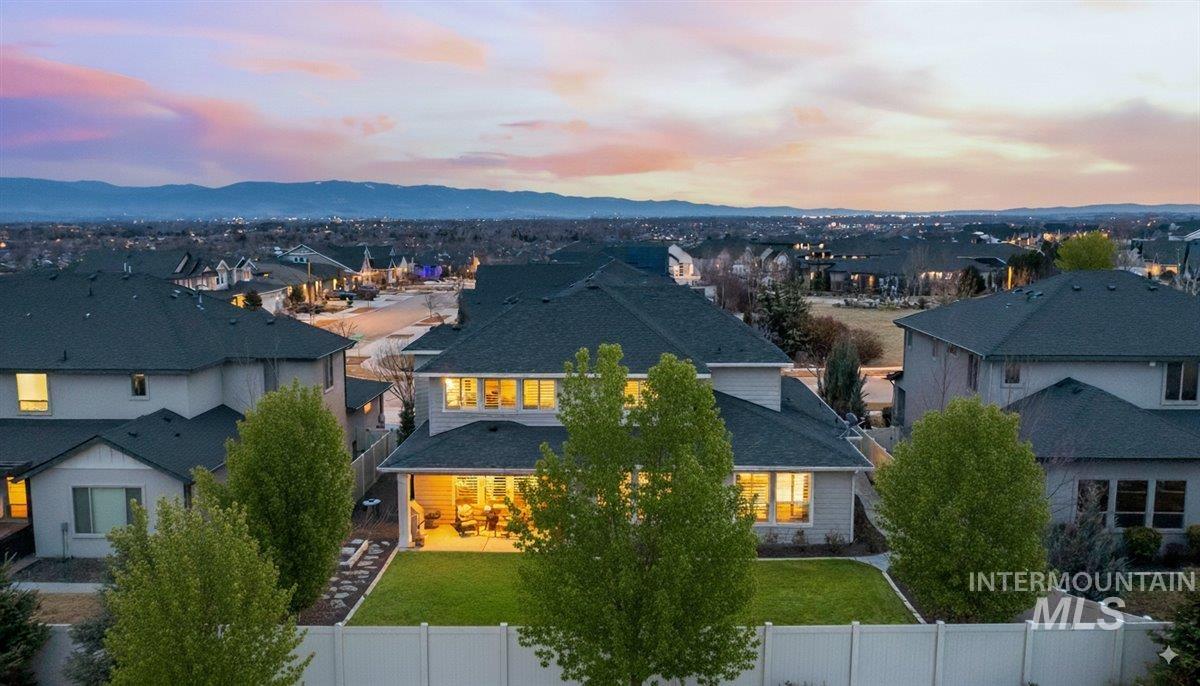 4071 S Twilight Rise Ave, Meridian, Idaho 83642, 5 Bedrooms, 3.5 Bathrooms, Residential For Sale, Price $879,900,MLS 98974606