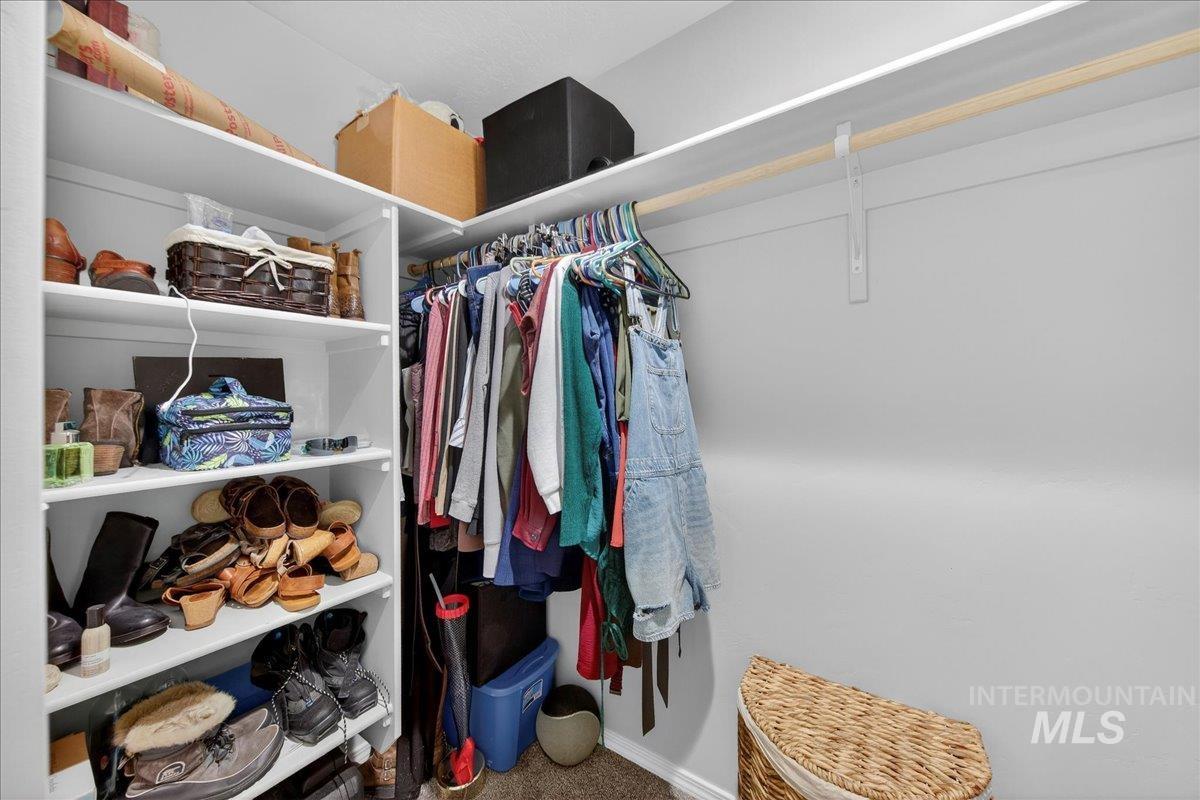 4136 E White Plains St, Nampa, Idaho 83686, 3 Bedrooms, 2 Bathrooms, Residential For Sale, Price $374,900,MLS 98974611