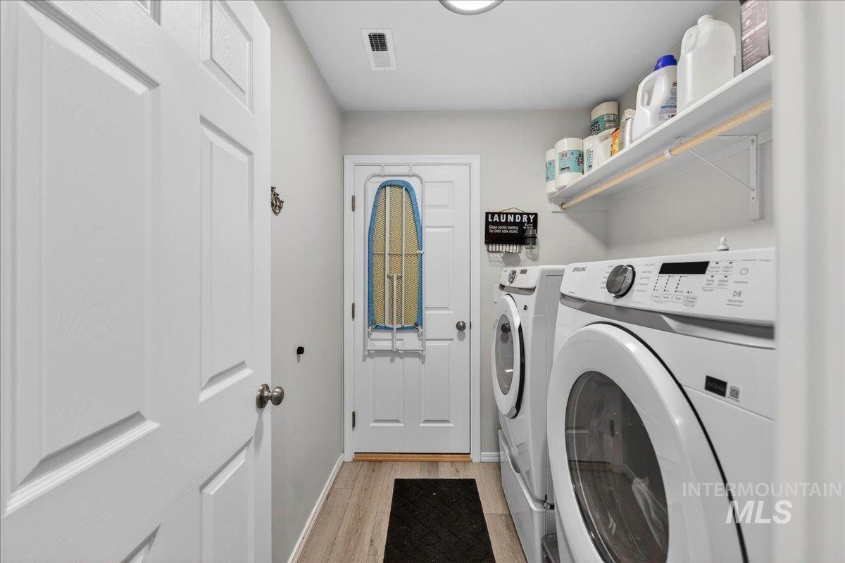 4136 E White Plains St, Nampa, Idaho 83686, 3 Bedrooms, 2 Bathrooms, Residential For Sale, Price $374,900,MLS 98974611