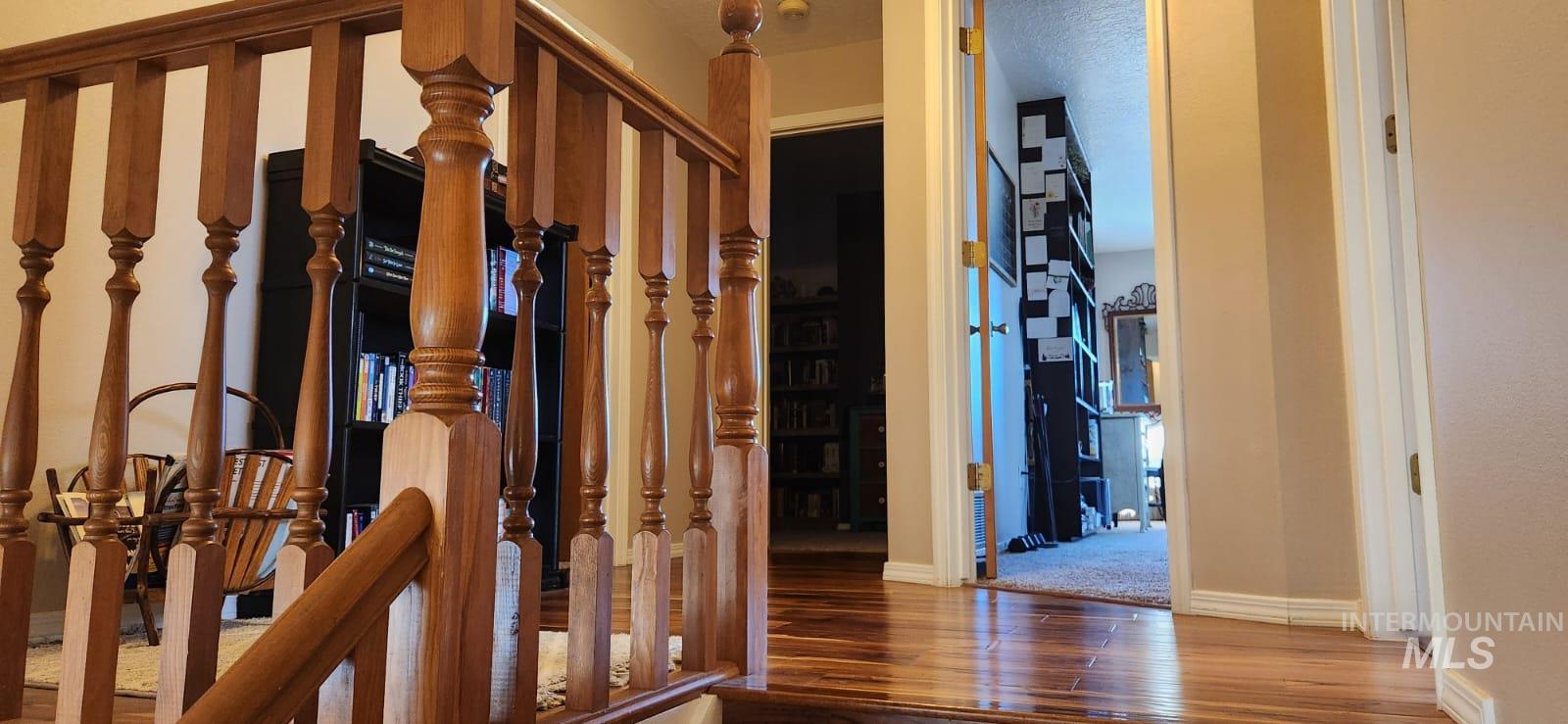 1027 Clear Creek Drive, Buhl, Idaho 83316, 5 Bedrooms, 3.5 Bathrooms, Residential For Sale, Price $750,000,MLS 98974615