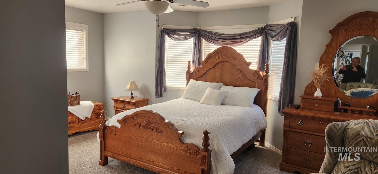 1027 Clear Creek Drive, Buhl, Idaho 83316, 5 Bedrooms, 3.5 Bathrooms, Residential For Sale, Price $750,000,MLS 98974615