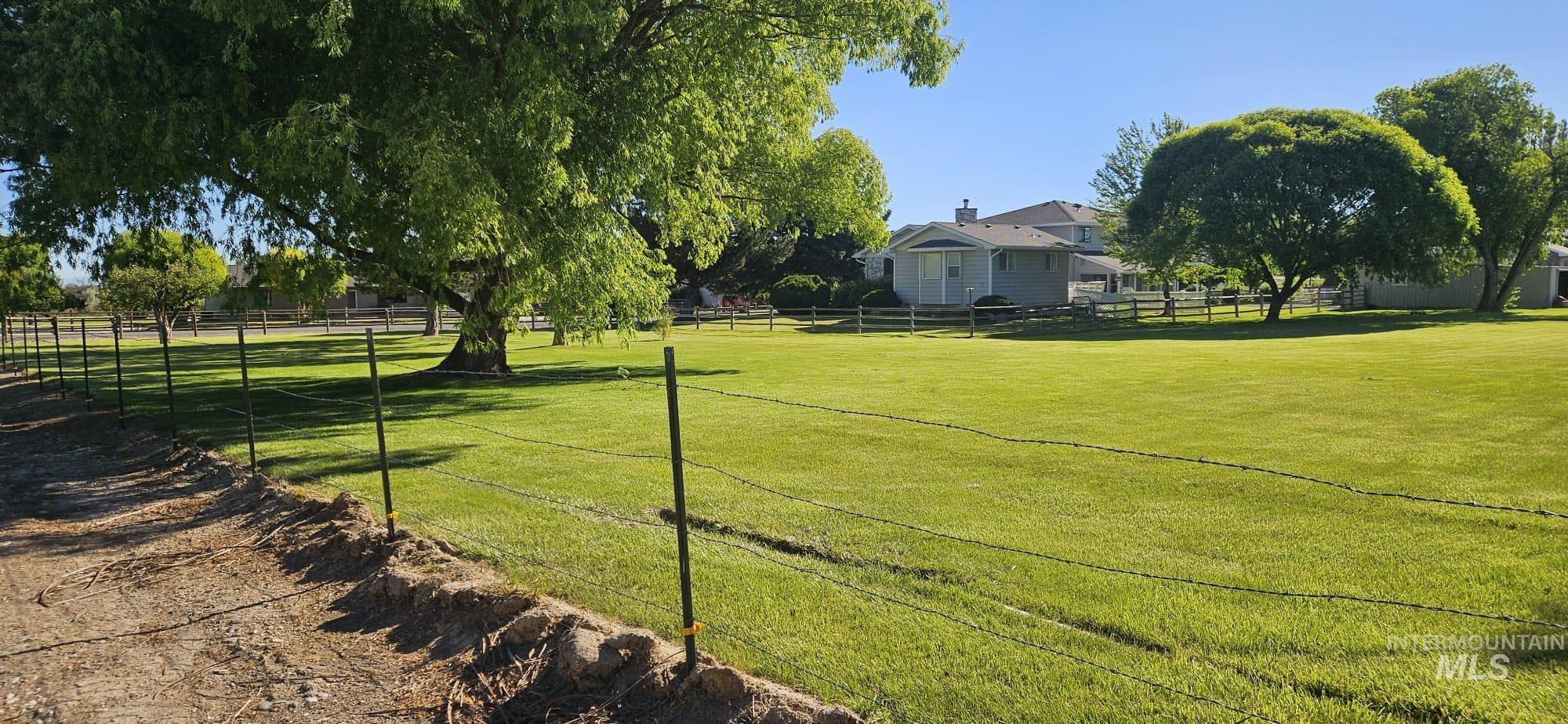 1027 Clear Creek Drive, Buhl, Idaho 83316, 5 Bedrooms, 3.5 Bathrooms, Residential For Sale, Price $729,000,MLS 98974615